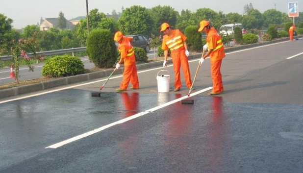  噴涂速凝防水涂料的優(yōu)勢(shì)有哪些？